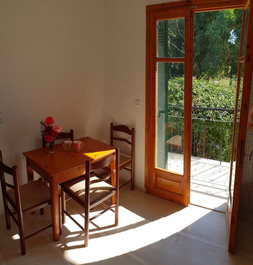 Kostas' Garden Apartment Roda  Exterior photo