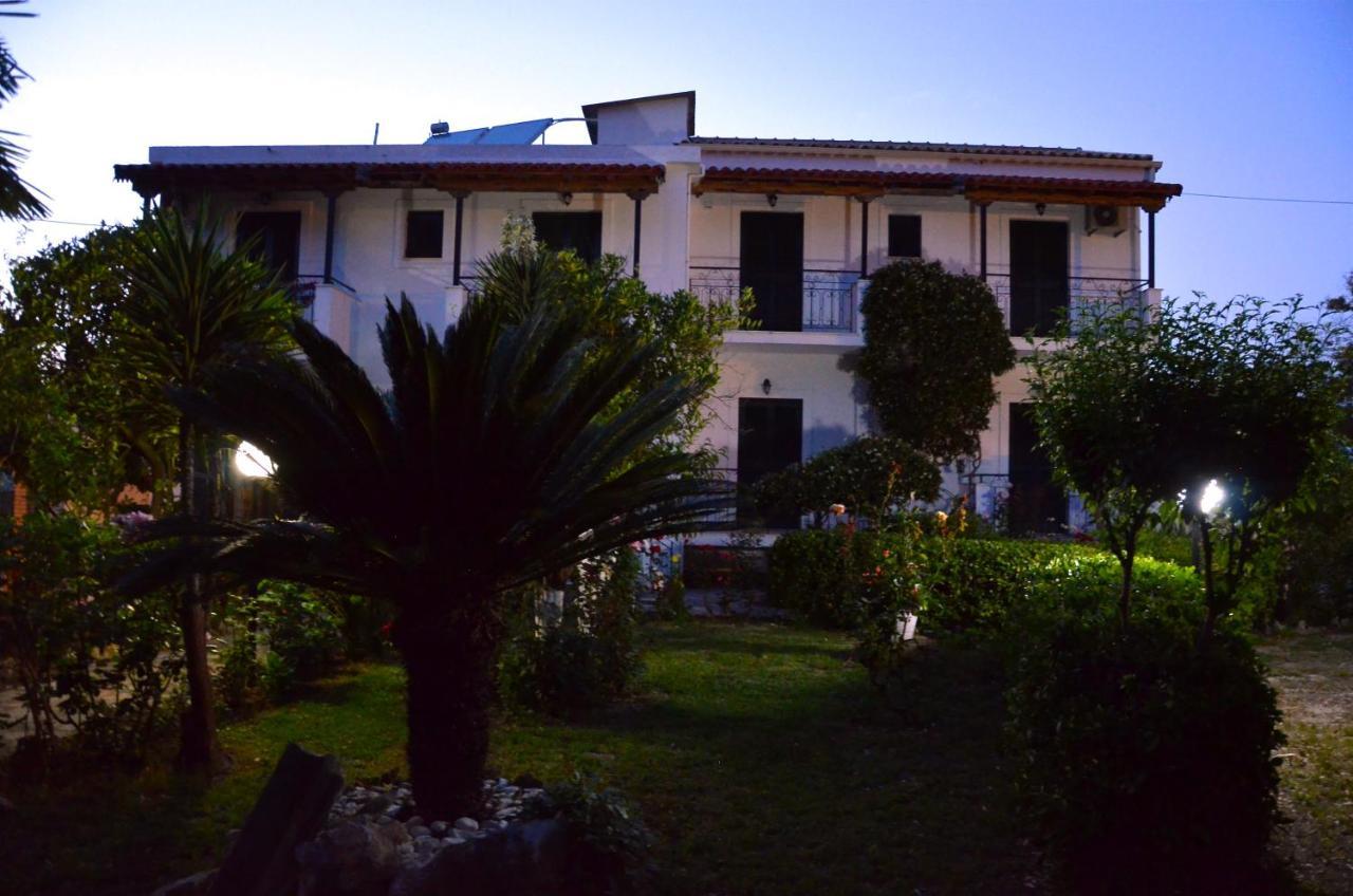 Kostas' Garden Apartment Roda  Exterior photo